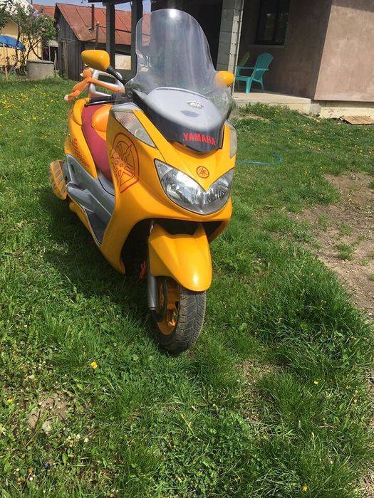 Vând Yamaha Majestic 400cm