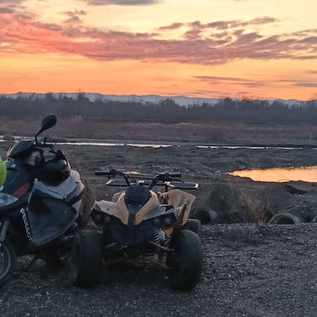 ATV de 125 cm³ .