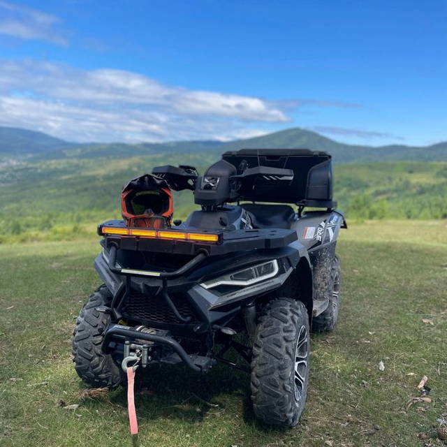 Vând atv linhai 370 Promax 4x4 aproape nou!