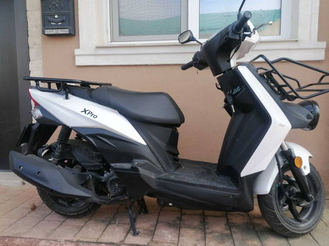 Scuter SYM XPRO benzina 50 CC Cargo 1100km la bord