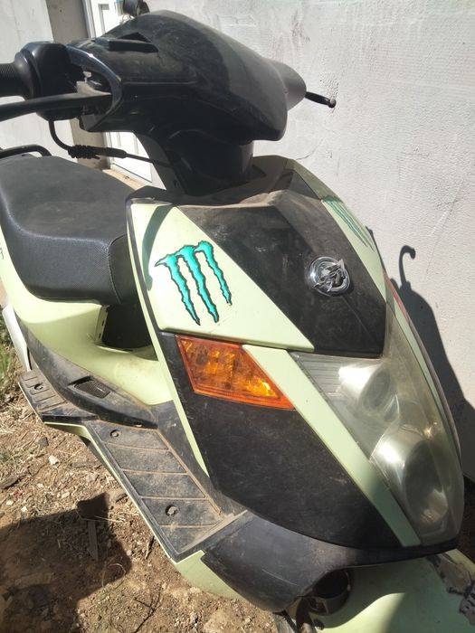 Vând scuter Keeway de 49cc