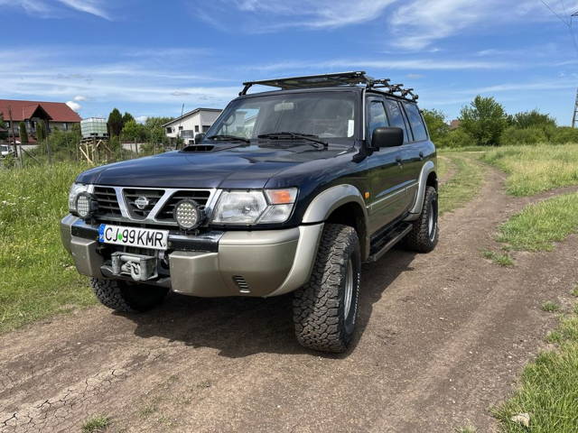 Vand Nissan Patrol Y61 3.0d Autoutilitar