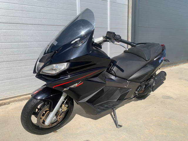 Funmoto vinde Aprilia Srv 850 Abs( Gp800 Tmax Xadv Burgman)