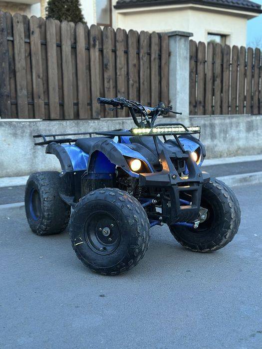 Vand sau schimb atv HUMMER