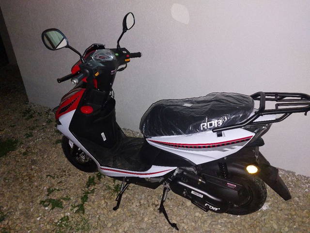 Vând Scuter 50 cm 2024 Garanție Preț  9500 lei