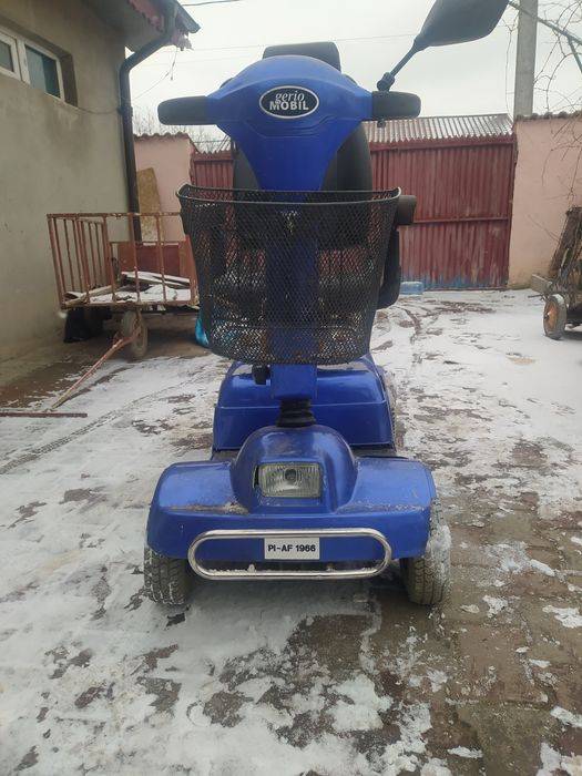 Vând scuter pentru persoane cu dizabilități