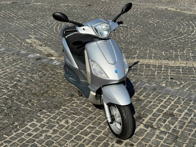 Scuter Piaggio FLY cu carte RAR ,ITP,fiscal MADE IN ITALIA