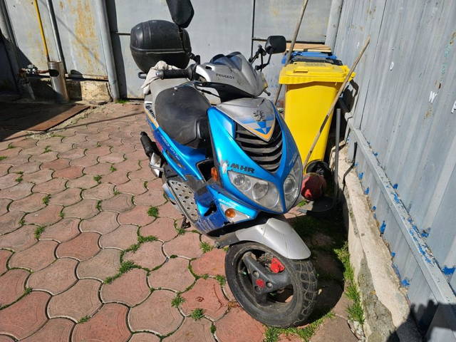 Scuter peugeot 49Cm