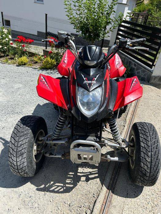 Vând atv Artic Cat