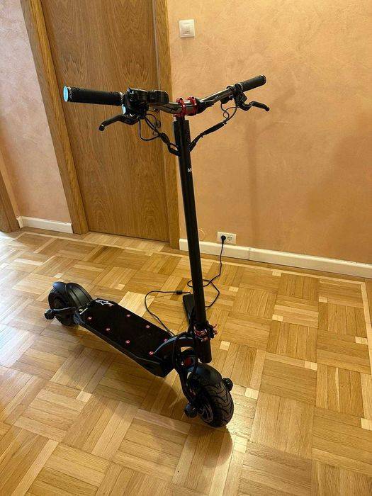 Kaabo Mantis DualMotors 2000W 24,5Ah Trotineta Electrica