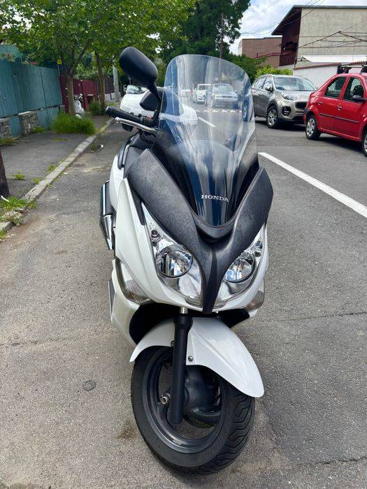 Honda Silverwing 400