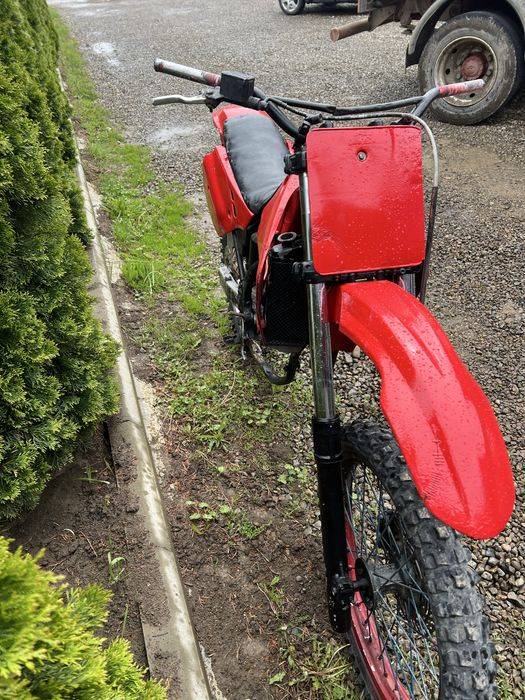 Se vinde cadru cross honda cr 250cc