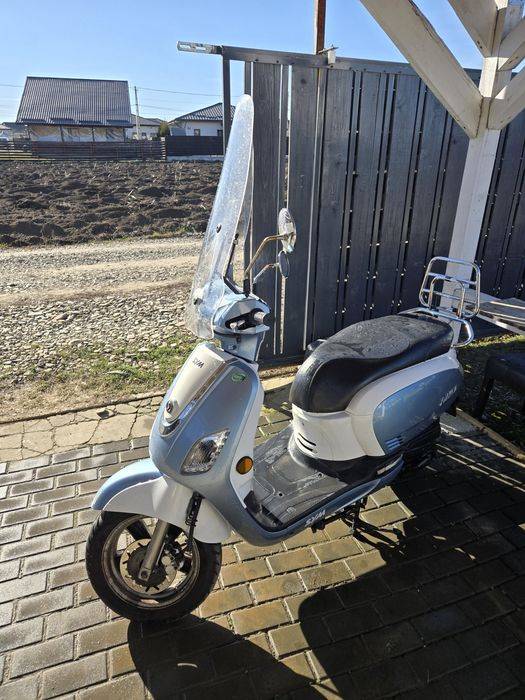 Vând scuter SYM fiddle 3 , 2015 , 7730 km FARA PERMIS