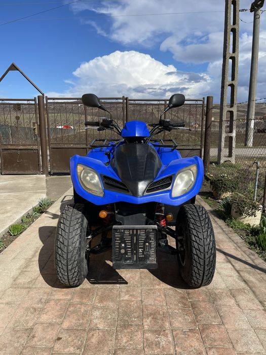 Kymco  mxu  250.