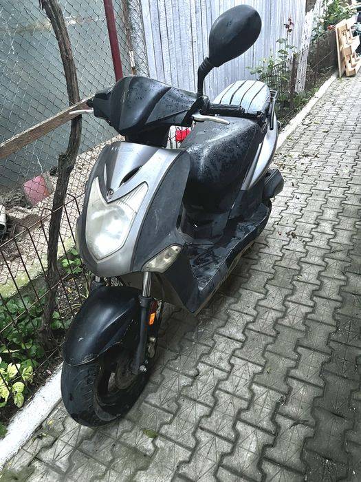 Scuter Kymco Agility 49