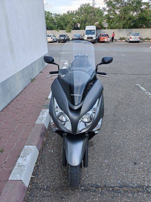 Honda Silverwing 400 ( sw-t fjs400 )