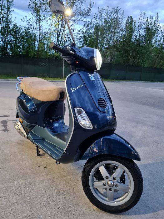 Piaggio Vespa LX - 50CC / 4Timpi