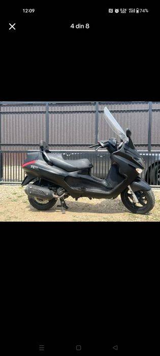 Scuter (maxiscuter)  piaggio 125 cc