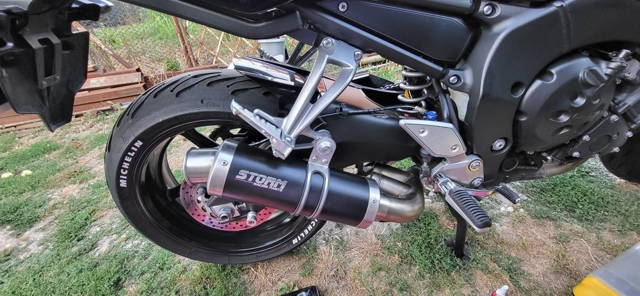 Evacuare Slip-on Yamaha FZ1 cu omologare.