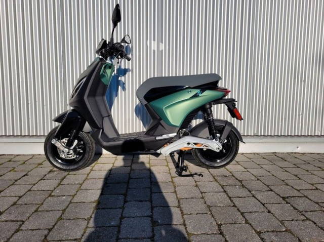 Piaggio 1 Scuter electric