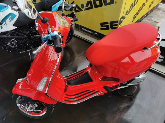 Scuter Vespa Primavera 125 3V RED 2024