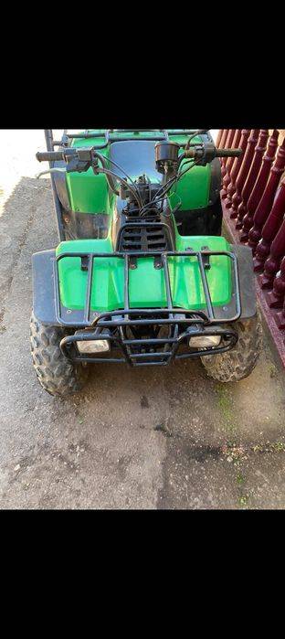 Vând ATV Kawasaki 300