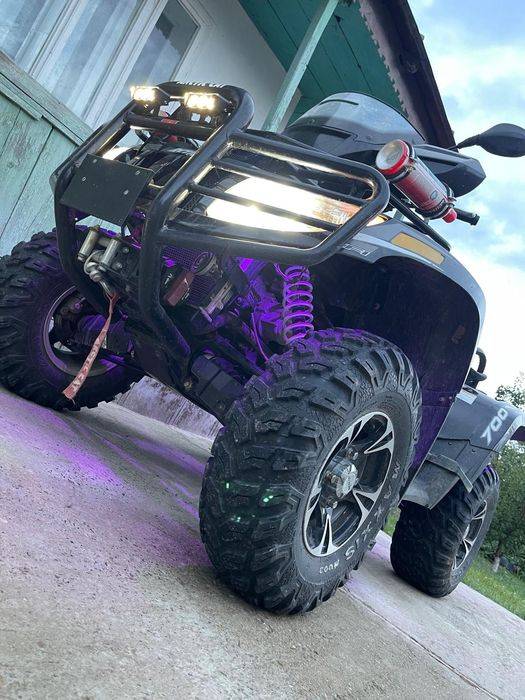Atv Artctic cat 700