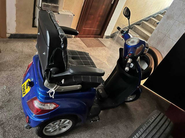 Tricicletă electrică