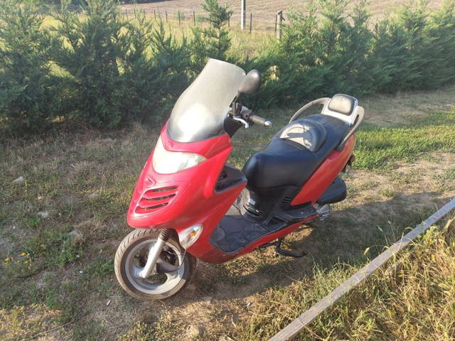 Vând/schimb scuter Kymco Grand Dink 125 - permis cat B