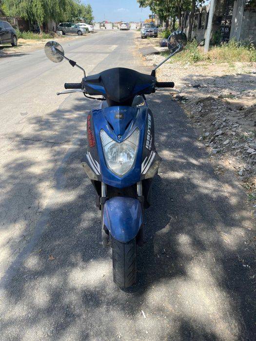 Vand scutere KYMCO Agility 50 - Inmatriculate - Fiscal - CU permis