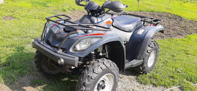 Vând ATV Linhai 300 4x4