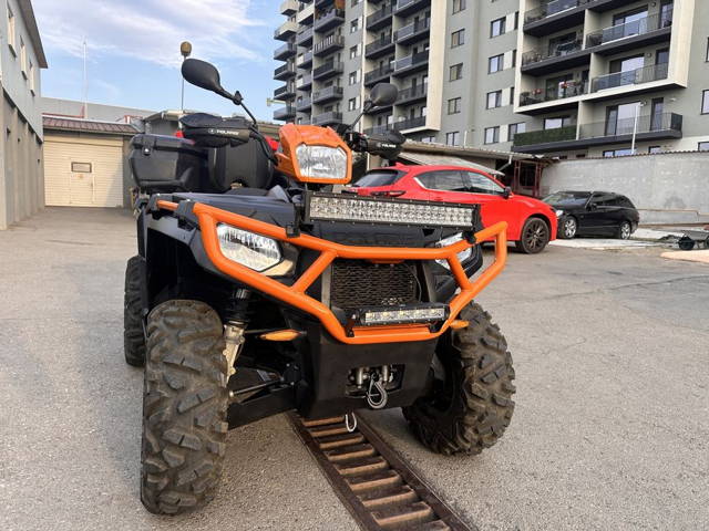 Vand / Schimb cu autoturism ATV POLARIS Sportman Touring