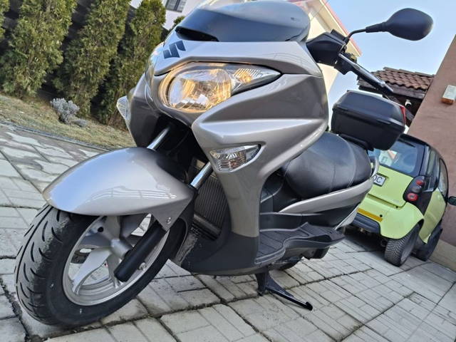 Suzuki Burgman 125 cc 2017 înmatriculat