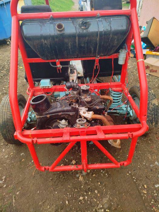 Vând buggy defect sau schimb