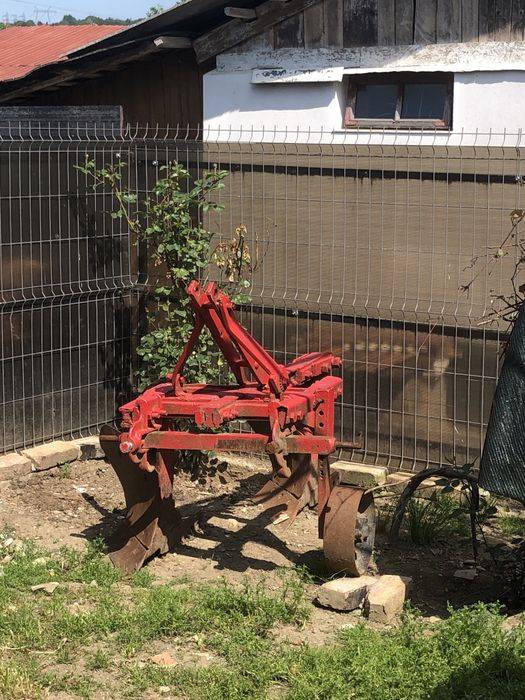 Tractor dt 445,plug si remorca!