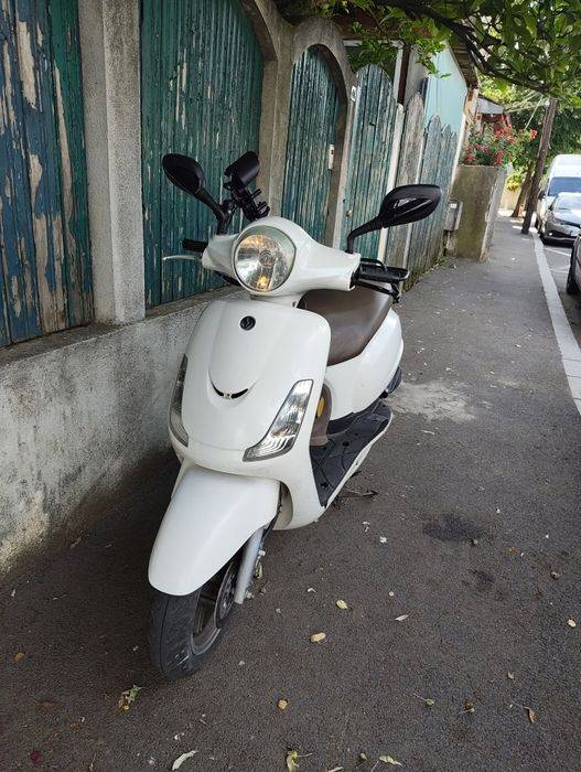 Scuter SYM Fiddle 2 50cc, fara permis 25km/h inscris cu RAR si asigura