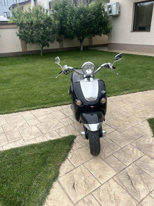 Aprilia mojito, 49 cc, anul2006, este adusa din Olanda.