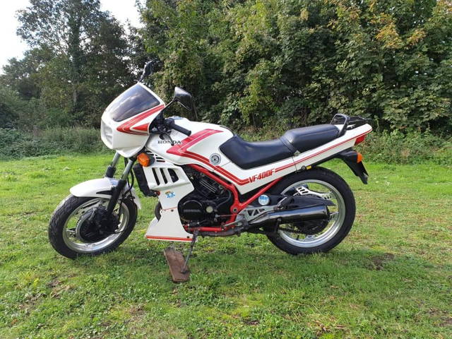 Vând / Schimb Honda VF-400 55 CP ATV Cross Moto