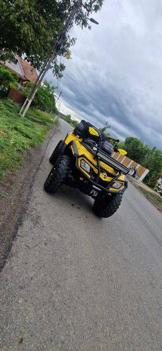 Vând can am 800 R
