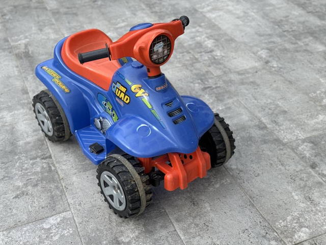 Vand mini ATV electric pt copii