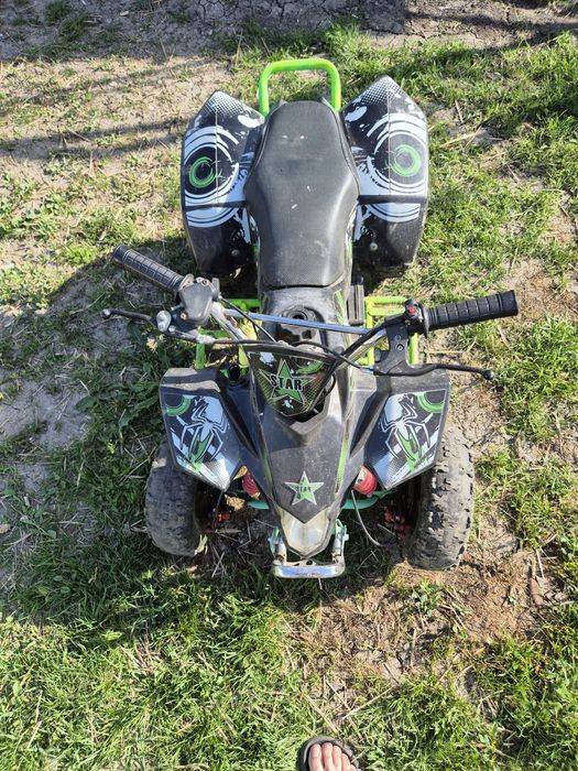 Vând  atv copii 49 cc