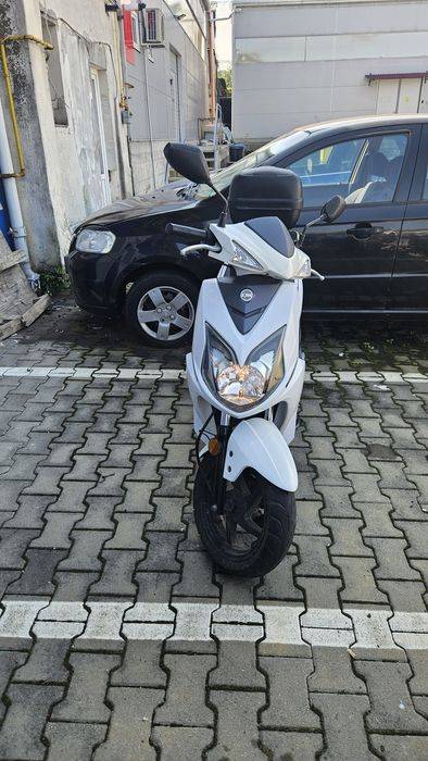 Scutere delivery 49/125