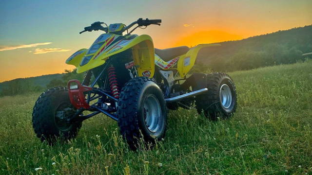 Suzuki LT-Z400, AK-47, an 2004, cu acte. (nu raptor ltr trx yfz etc)