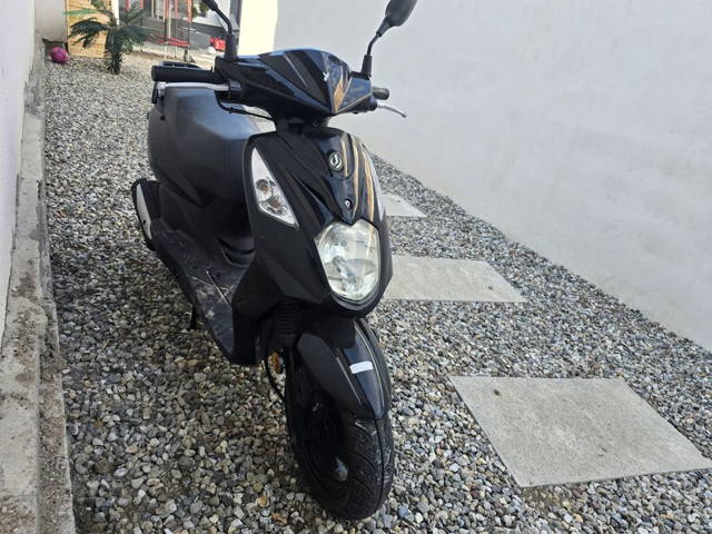 Scuter sym 49cm 950euro 2019