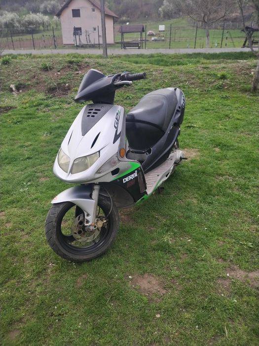 Vând scuter derbi 50cc