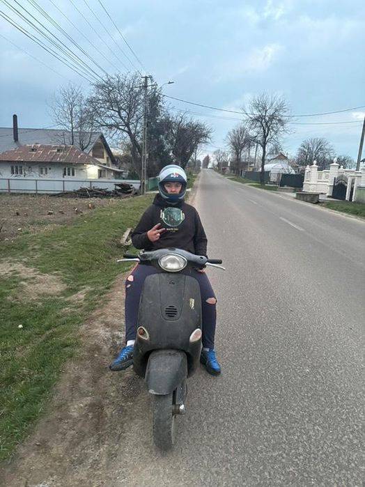 Vând scuter piagio pentru piese