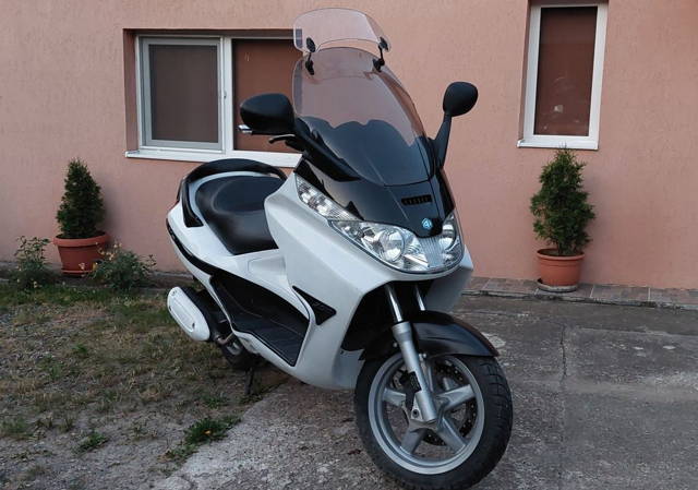 Piaggio X 8 200cm 2005