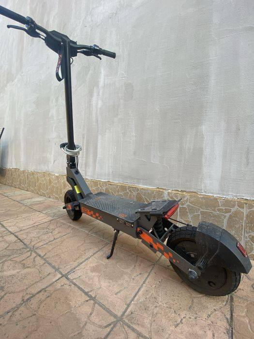 Trotienta kukirin G2 in stare impecabila