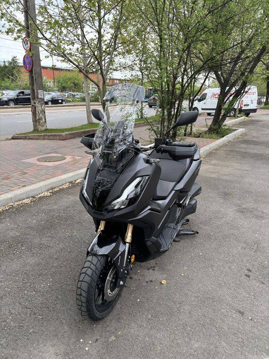 HONDA ADV 350 Culoare Pearl Nightstar Black /GARANTIE 3 ani
