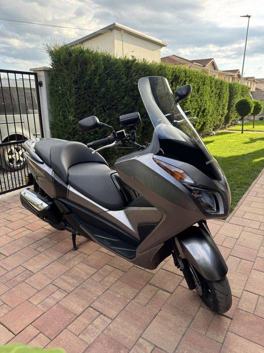 Honda Forza 300